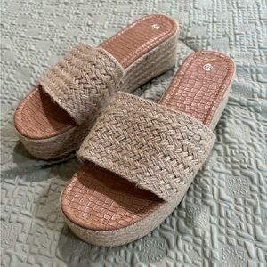 Nude Woven Platform Slides • Size 40 (Fits Women’s 9/9.5) • New • Never Worn